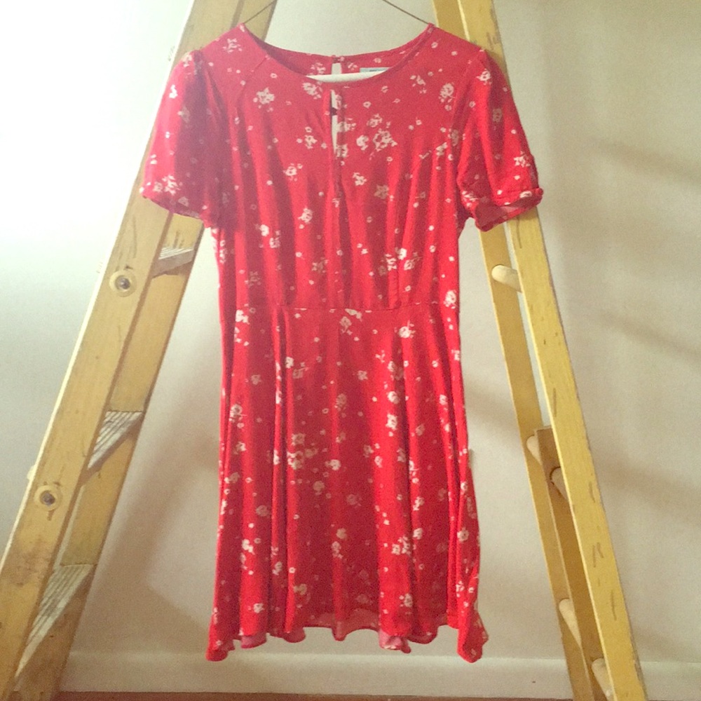 Red Short-sleeve Mini Sundress